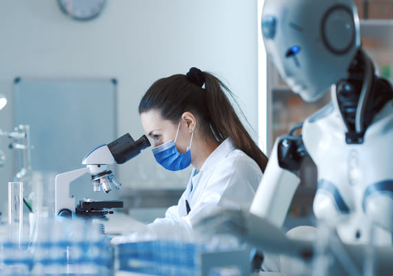 Искусственный интеллект в медицине: перспективы, риски и вклад в здоровье