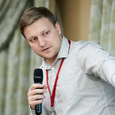 Павел Караваев