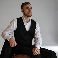 Владислав Никонов