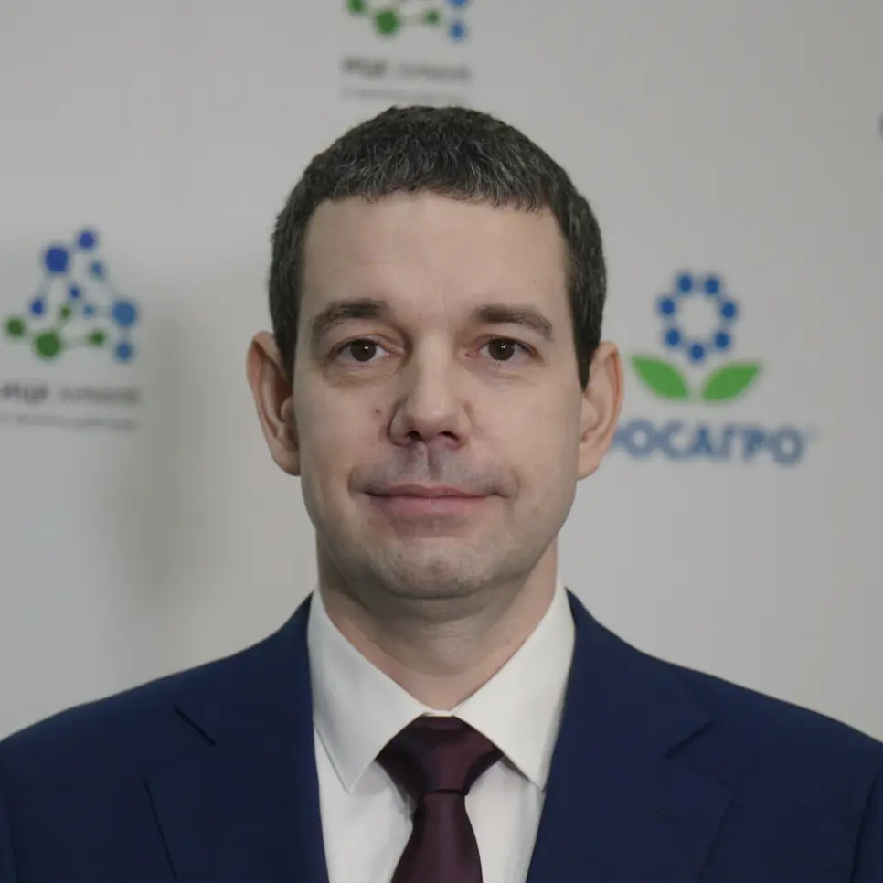 Денис Новиков