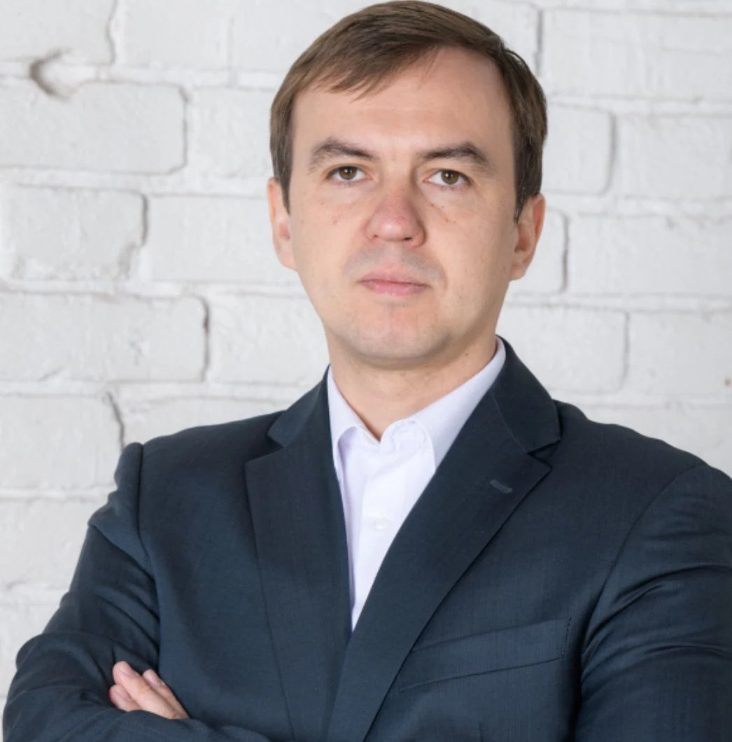 Роман Урнышев