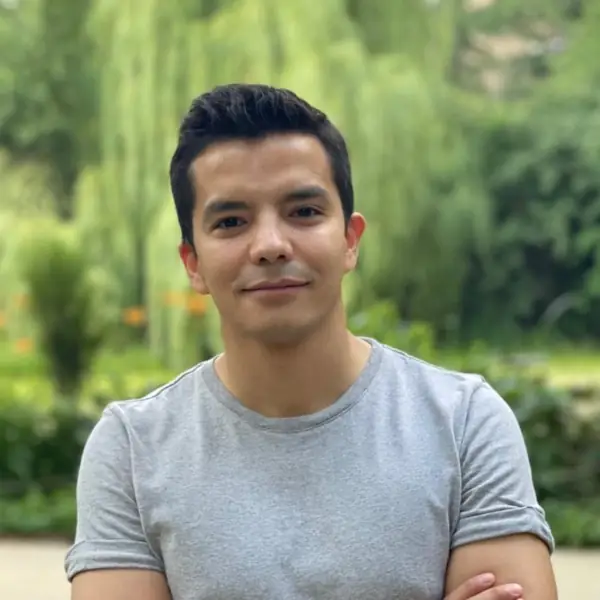 Довар Исаков