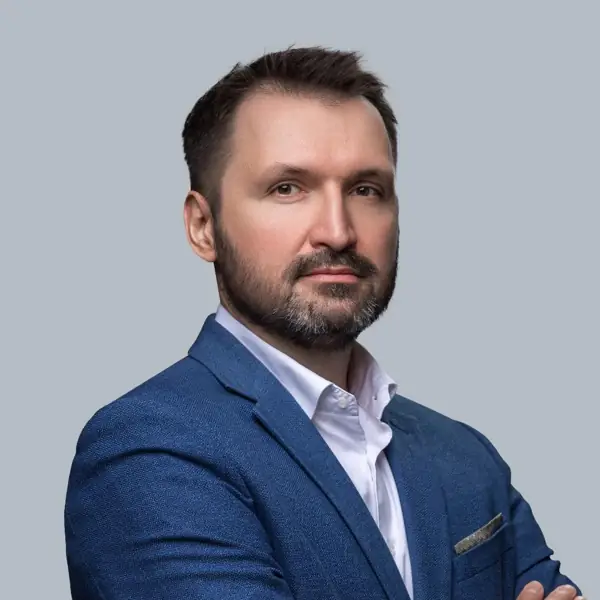 Максим Медведев