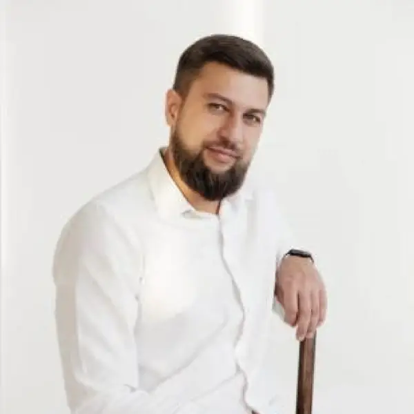 Сергей Богданов