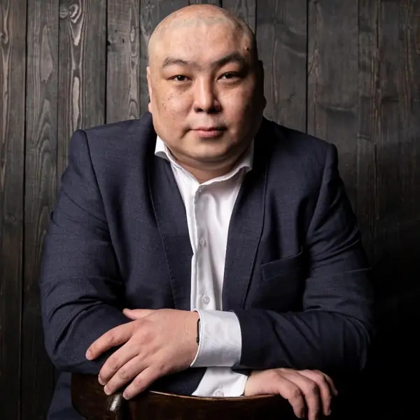 Эльвег Шумаков