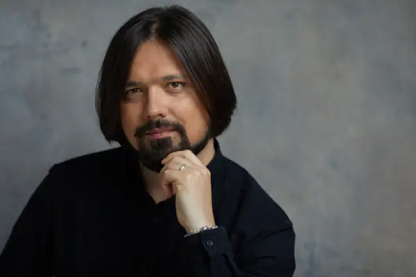 Александр Колесов